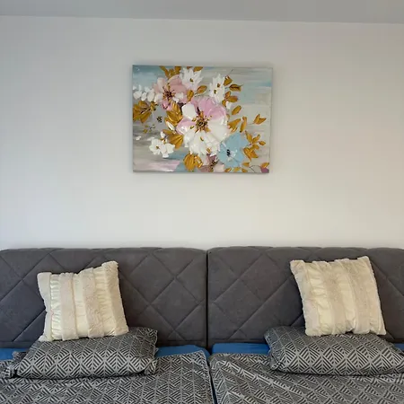 Violand 3 Apartment